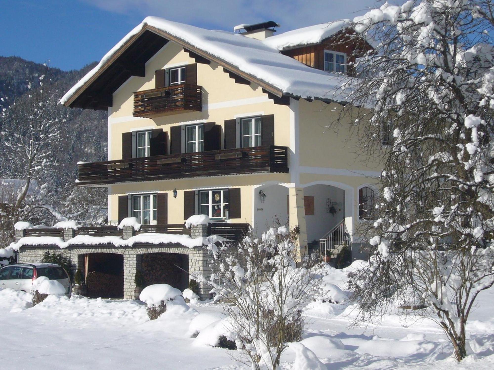Ferienwohnungen Haus Peer Bad Goisern Exterior photo
